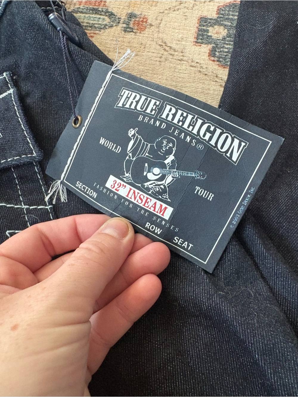 True Religion Menโs Size 42 Skinny Short Inseam Dark Wash Jeans NWT - Picture 3 of 6